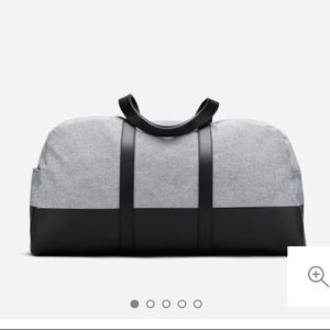 Everlane dipped twill weekender bag